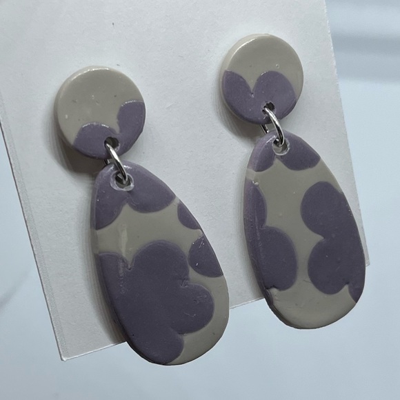 Glossy Handcrafted Earrings - Picture 4 of 12